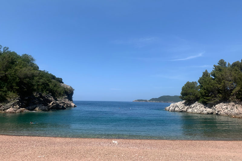 Strand-Queens-beach-montenegro